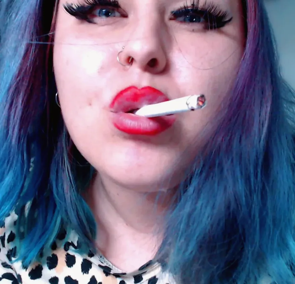 Emmi, 35