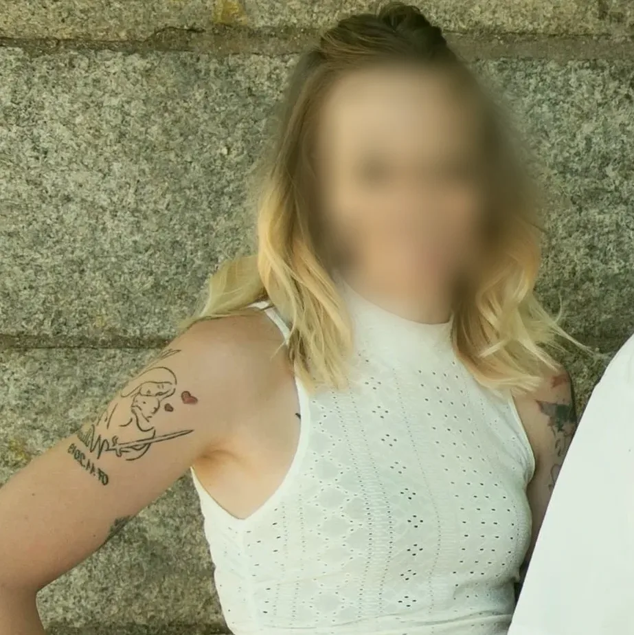 Hanna, 32