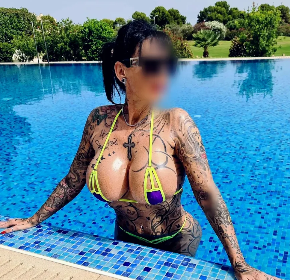Krista, 39