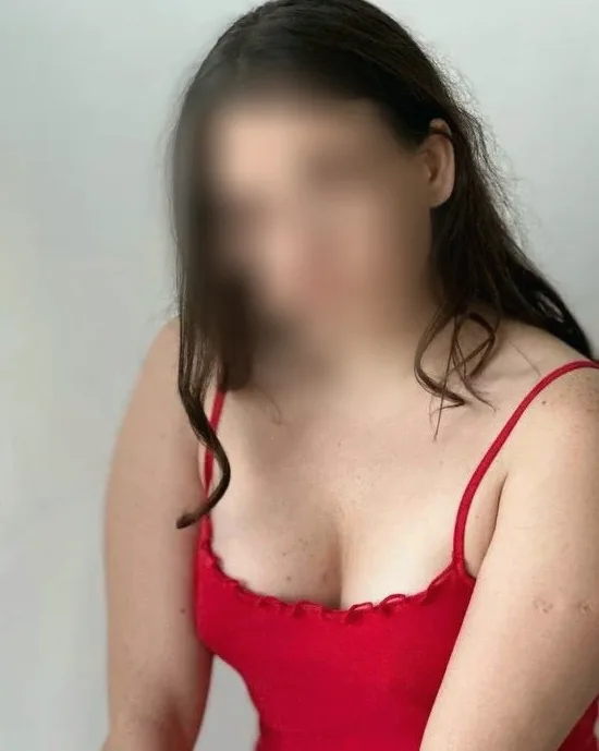 Marika, 28