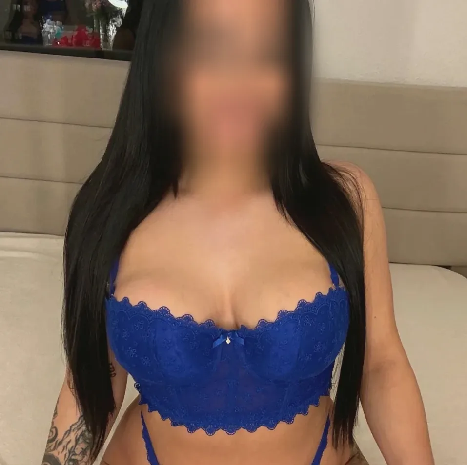 Michelle, 24