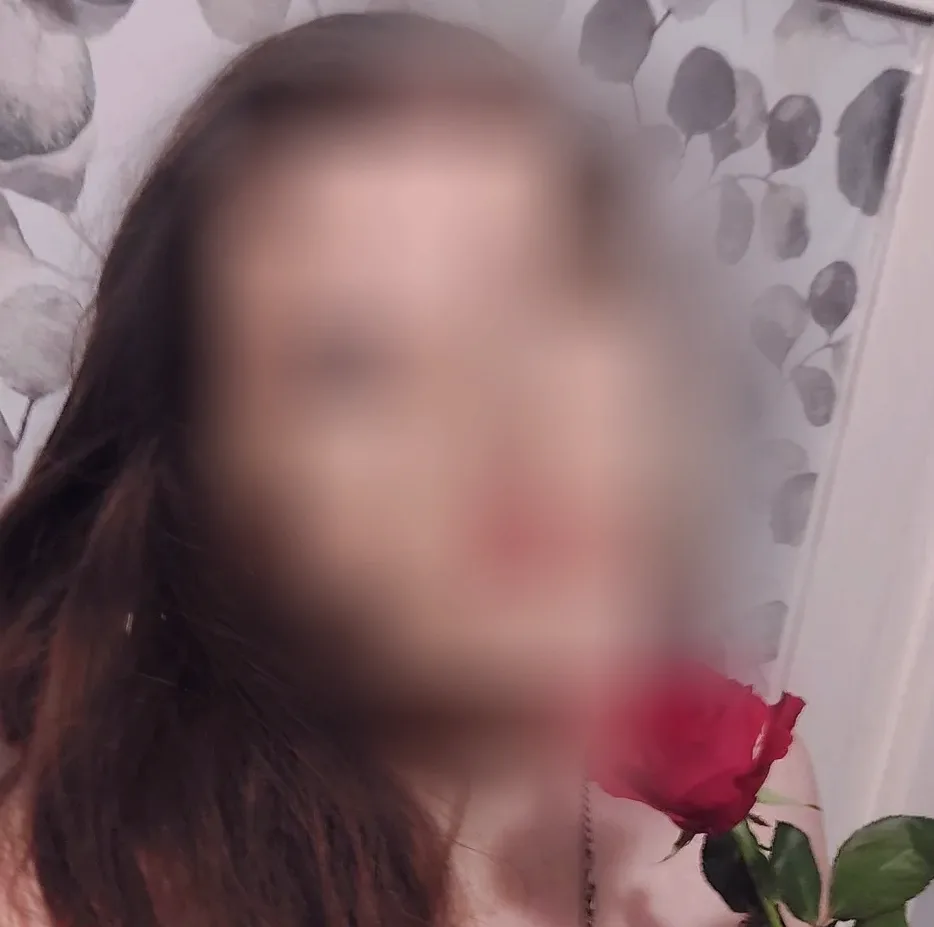 Niina, 27